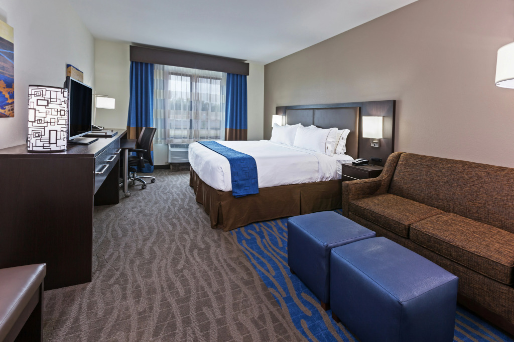 Holiday Inn Express & Suites Glenpool by IHG