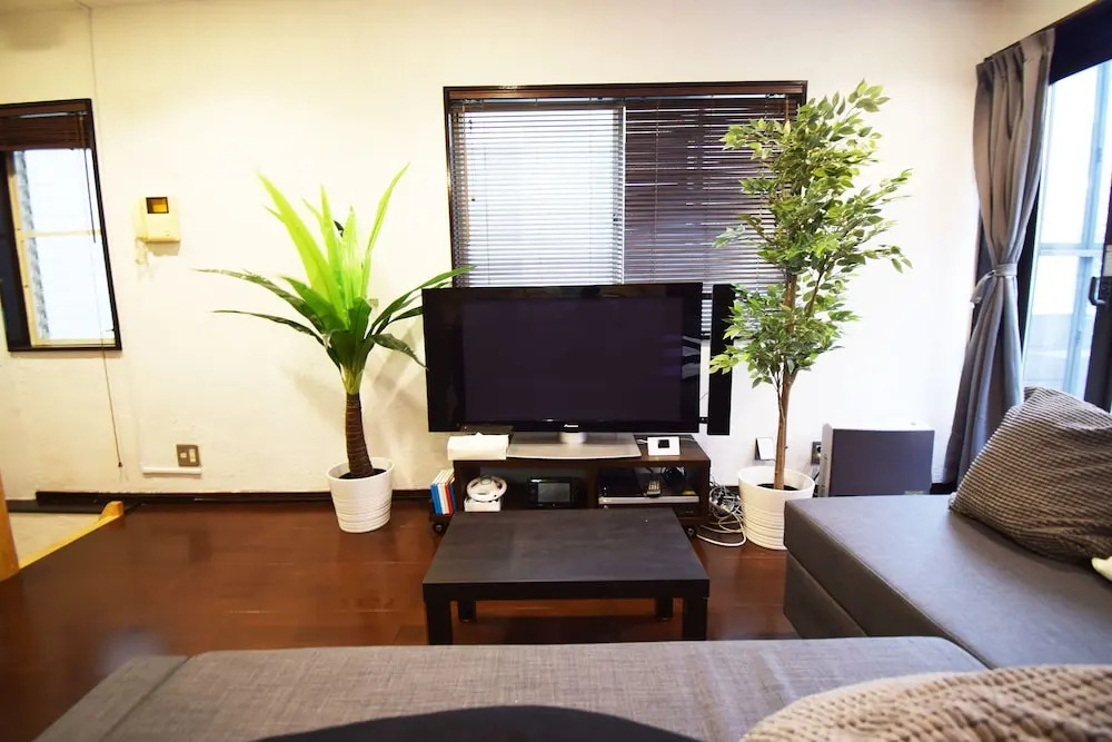 Hachiyama house