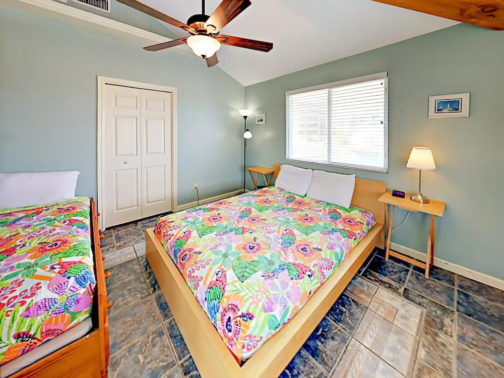 1814 On The Beach Home 4 Bedrooms 2 Bathrooms Home