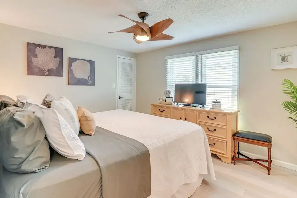 Deck & Pool Access: Myrtle Beach Getaway