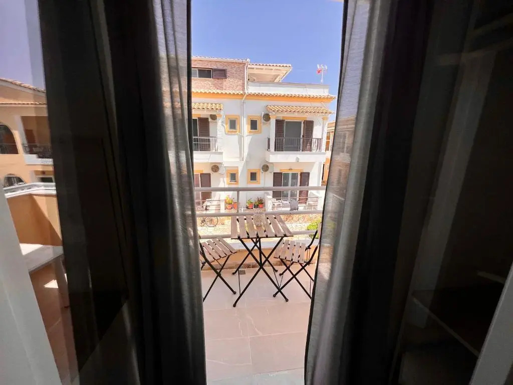 Issos Residence