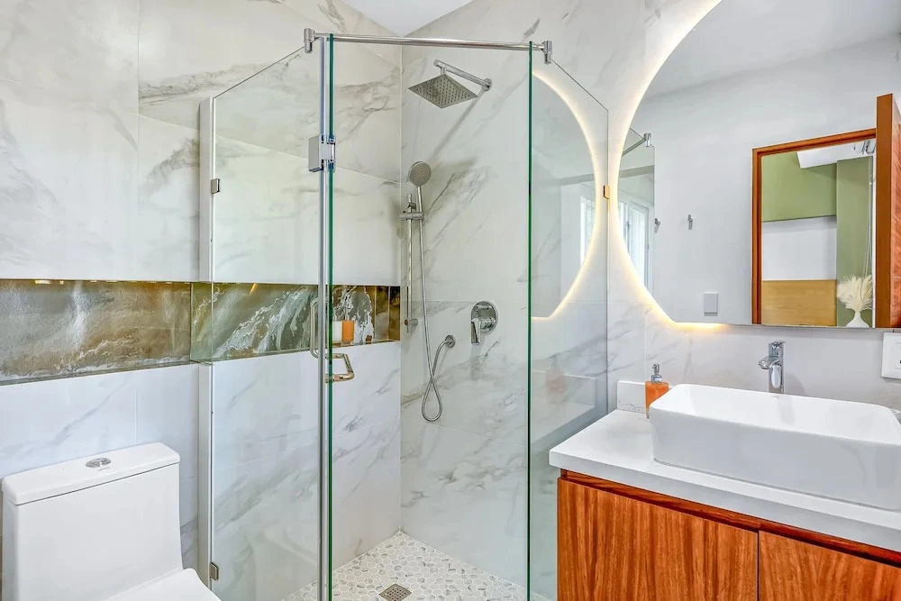 Charming Beach Apartment With Pool and Beach Access, Full Kitchen and Wifi
