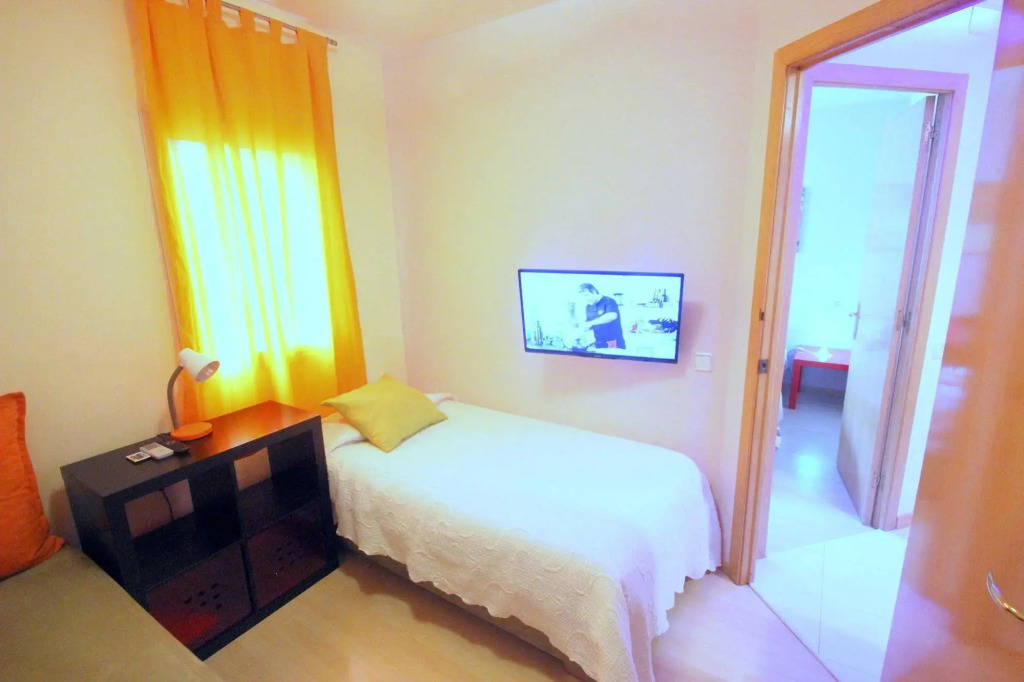 Stopbarcelona Universidad Apartments