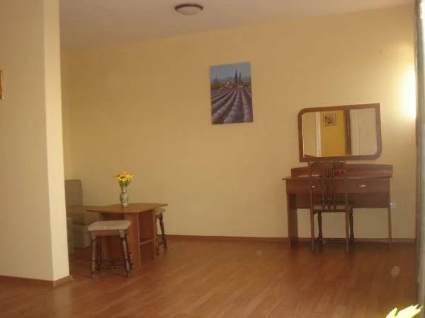 Irish Rover Hotel