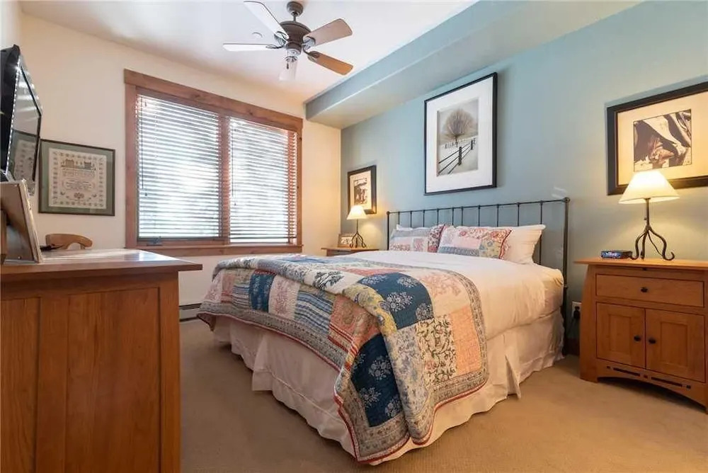 2102 Timberline Lodge, Trappeur's Crossing Apartment 2