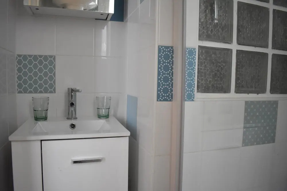 Spacious 1 Bedroom Apartment in Sacré Coeur