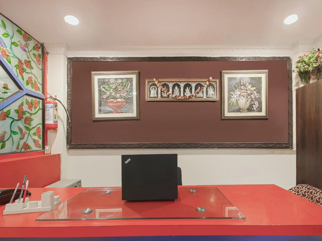 OYO 26883 Vasundhara Guest House