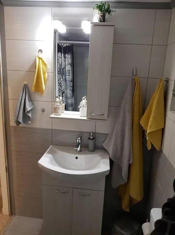 'Golden Aurora' Apartment With Elegant Style
