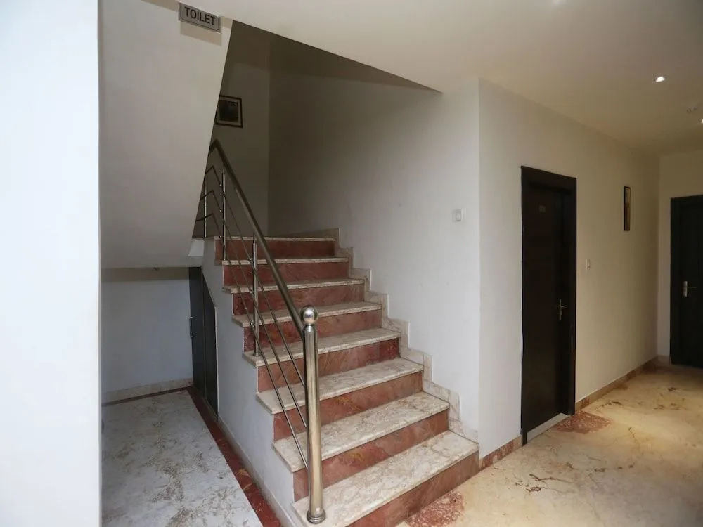 OYO 18255 The Idea Inn