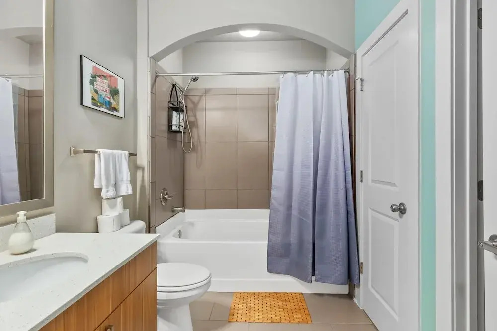 City Living in Downtown Raleigh Luxury Apt 2