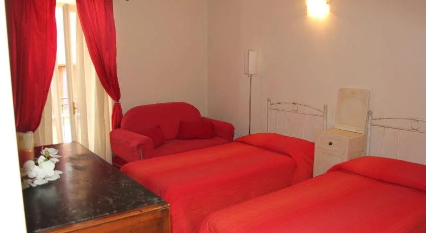 Hotel Porta Santa Maria