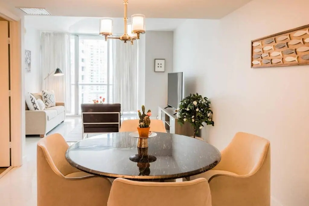 Deluxe 5 Star Condo Iconbrickell@25Th, Free Spa/Gym/Pool