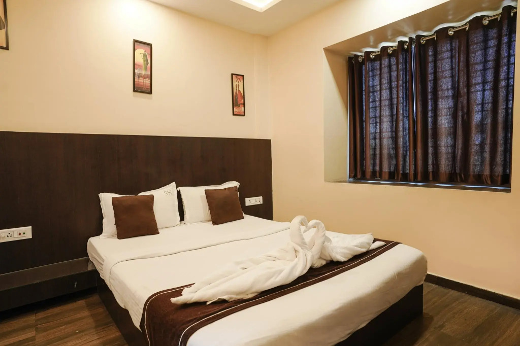 Oyo Rooms Parama Island Em Bypass