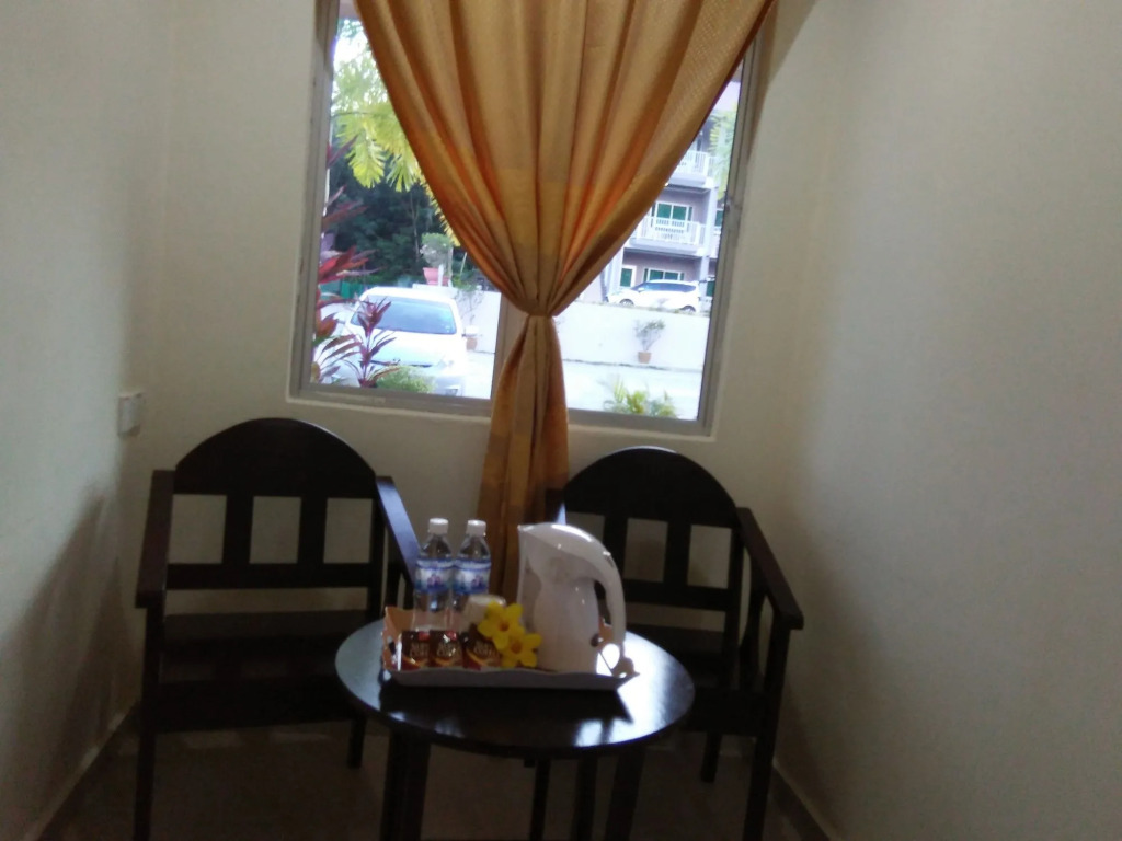 OYO 43982 BJ Bayview Inn