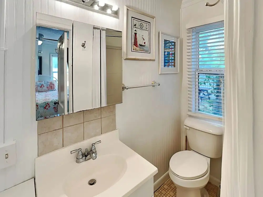 Captains Quarters B by Tybee Vacation Rentals