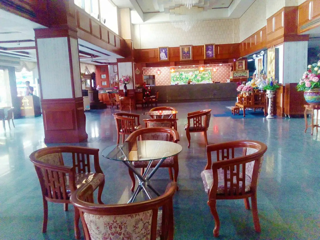 Khumsuphan Hotel