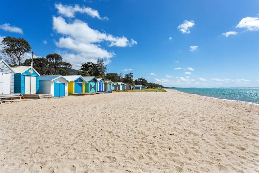 DROMANA Walk to Beach & Shops. Table Tennis + Netflix