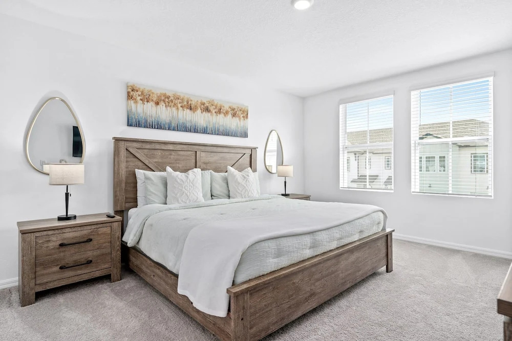 Lovely Townhome Sleeps 8 Eve101