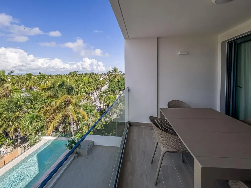 Incredible Beach Penthouse With Bbq and Rooftop