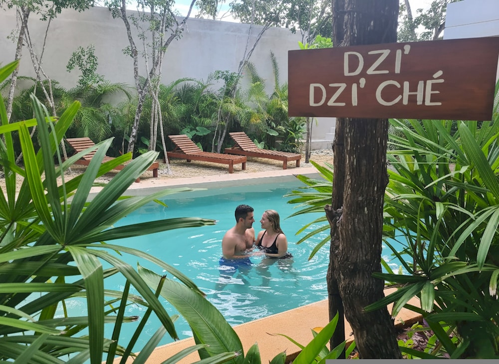 Pool Peaceful Escape Cozy Jungle Studio S12