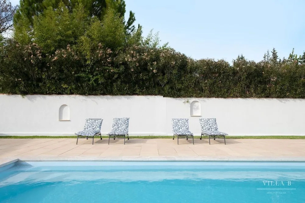 Villa B