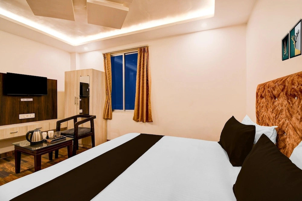 Deluxehotel Niraant