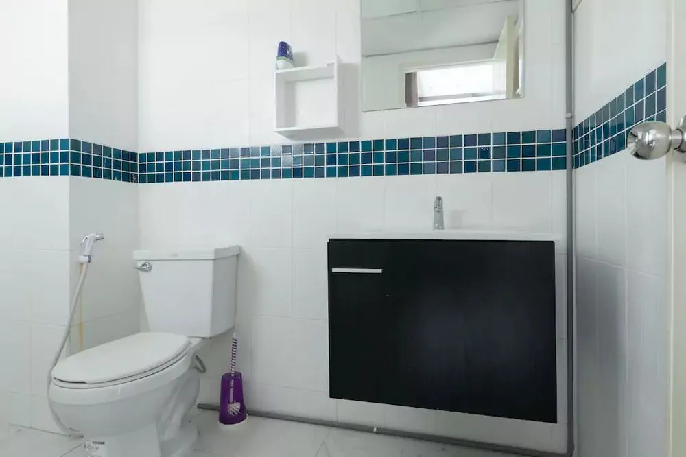 Bangkok Room by City Court Condo