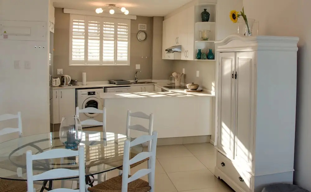 34 Sea Lodge