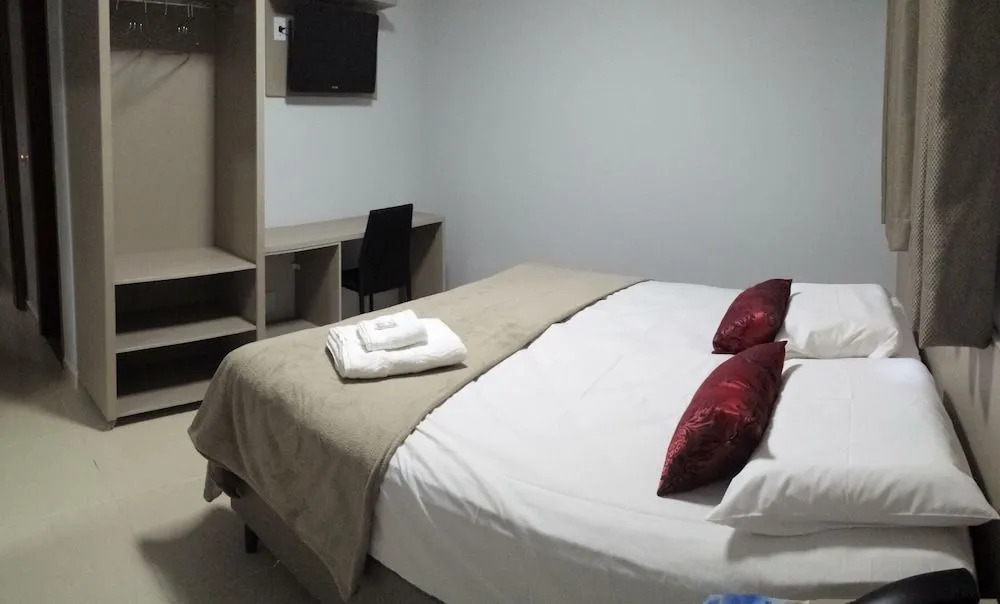 Atlas Hotel II