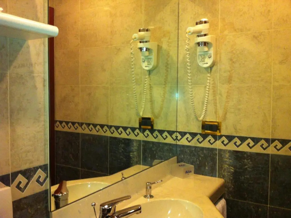 Mokinba Hotels Montebianco