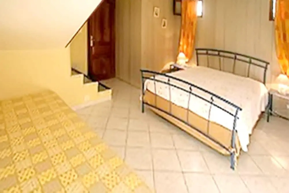 Apartment With one Bedroom in Antibes, With Shared Pool and Enclosed Garden - 1 km From the Beach