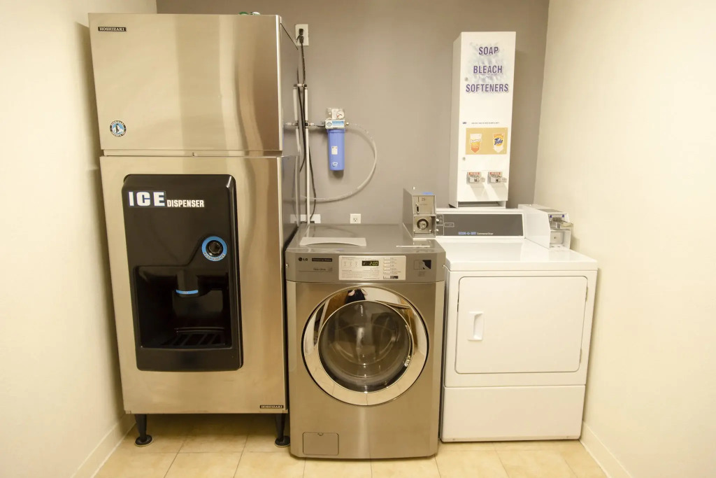 Holiday Inn Express Marshfield - Springfield Area by IHG