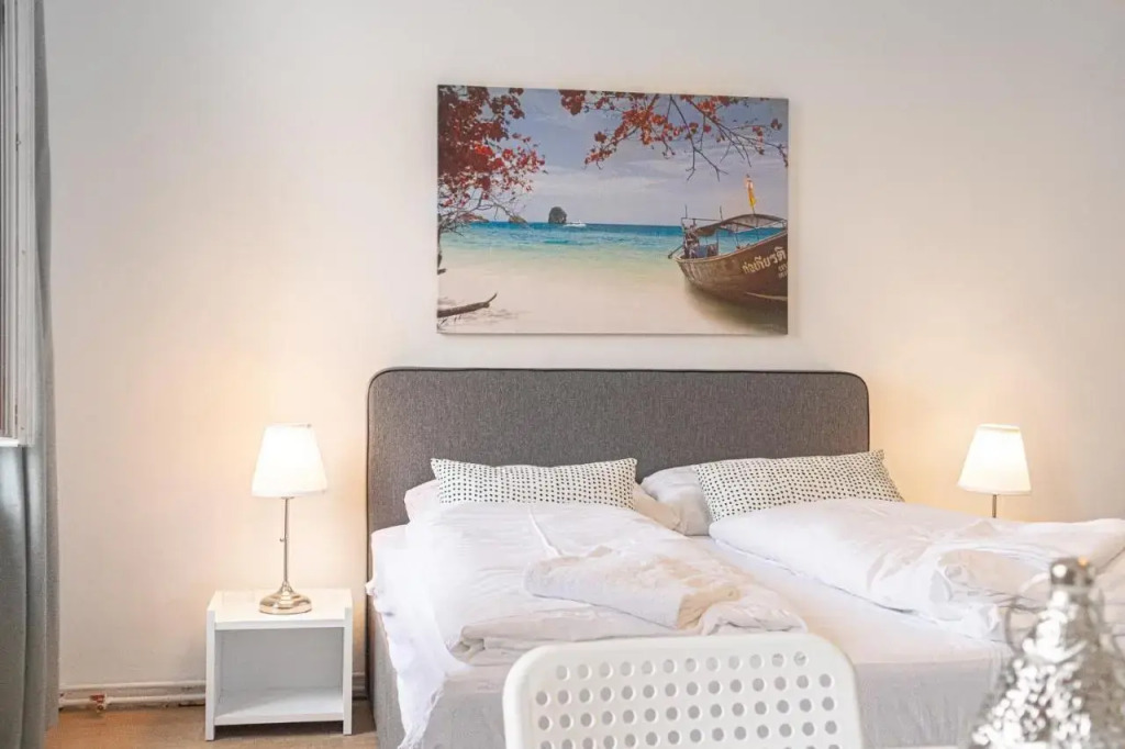 Pleasing 2BR Apt. AKH-Perfect for Groups
