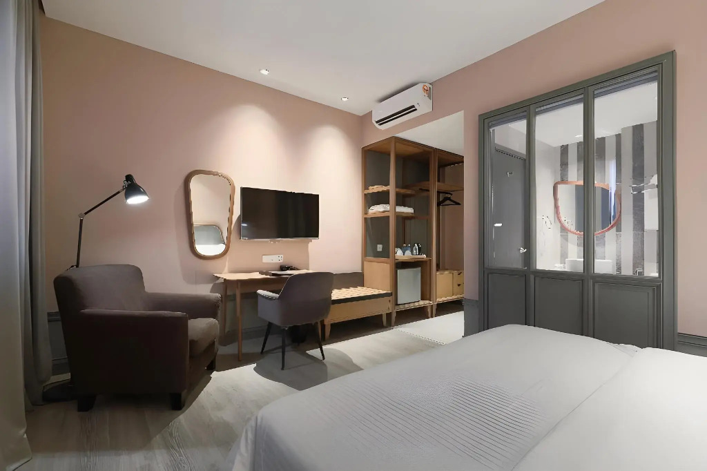 The Jesselton Hotel