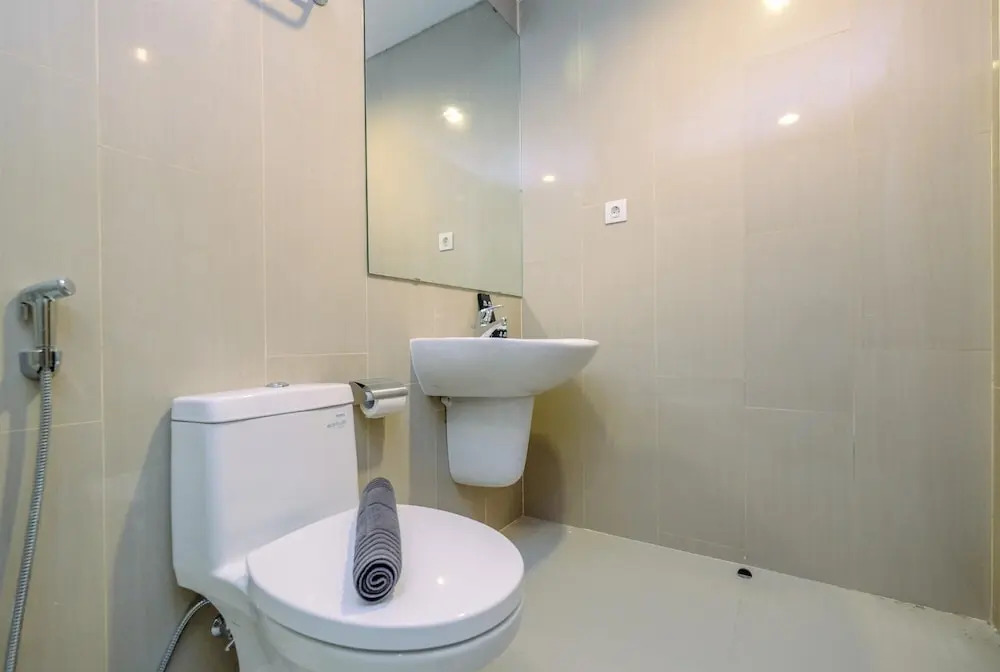Brand New 2Br Apartment At The Kencana Residence