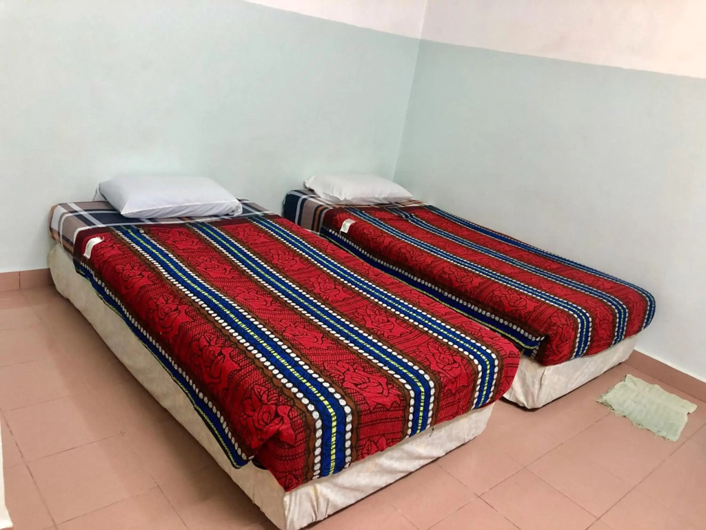 Babas Guest House By The Sea