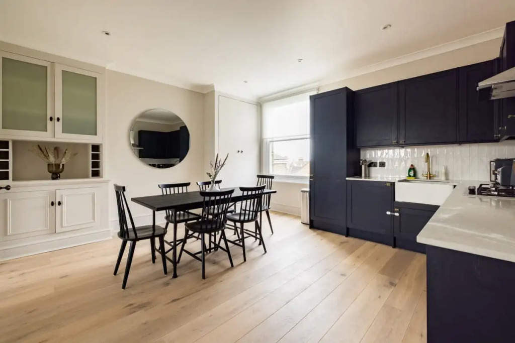 The Clapham Chambers - Stunning & Bright 3BDR Flat with Terrace
