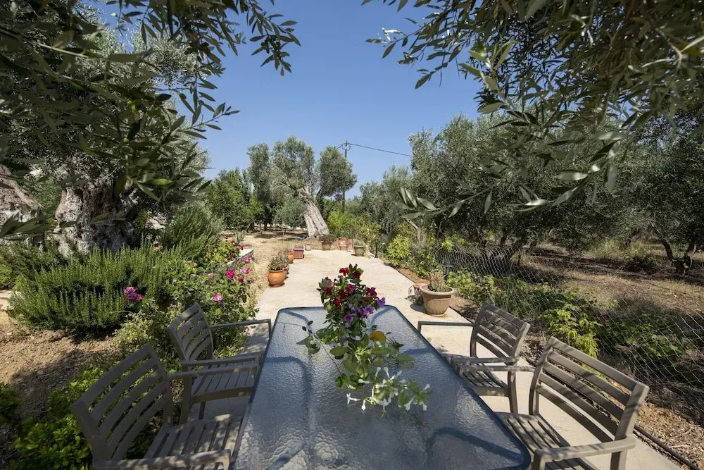 Villa in Crete near Rethymno Beach