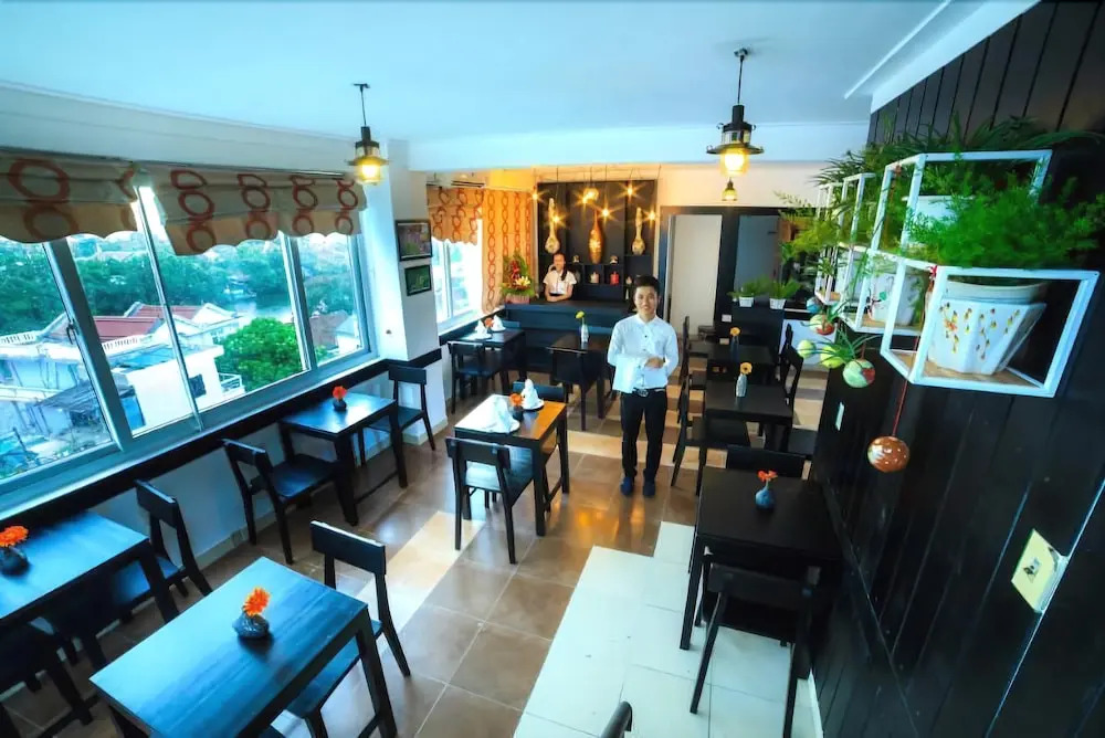 Vi Da Riverside Hotel