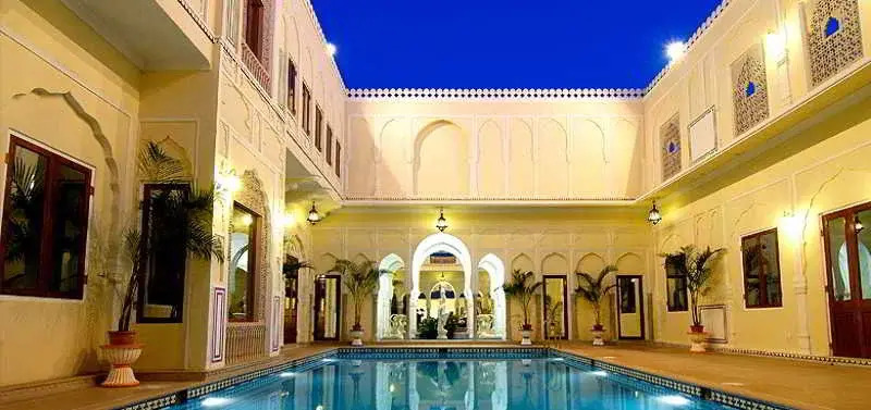 ADB Rooms Hotel Diana Palace