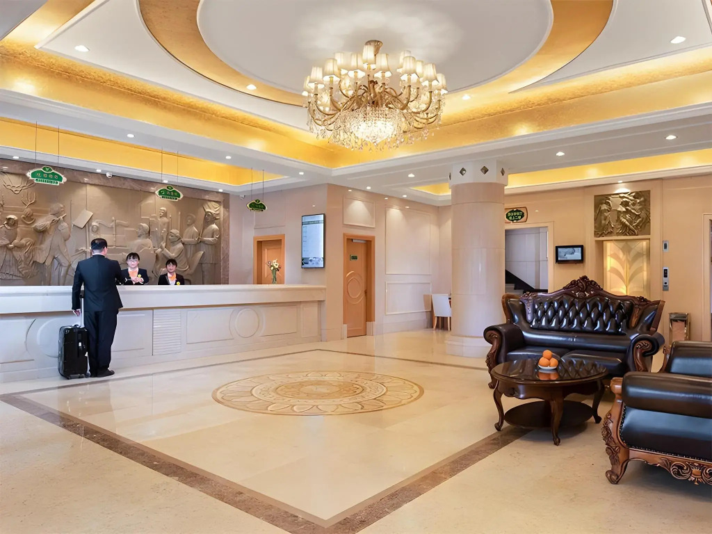 Vienna Hotel Dongguan Houjie Exhibition Center