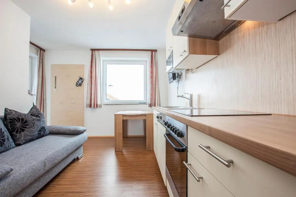 Connys Apartments