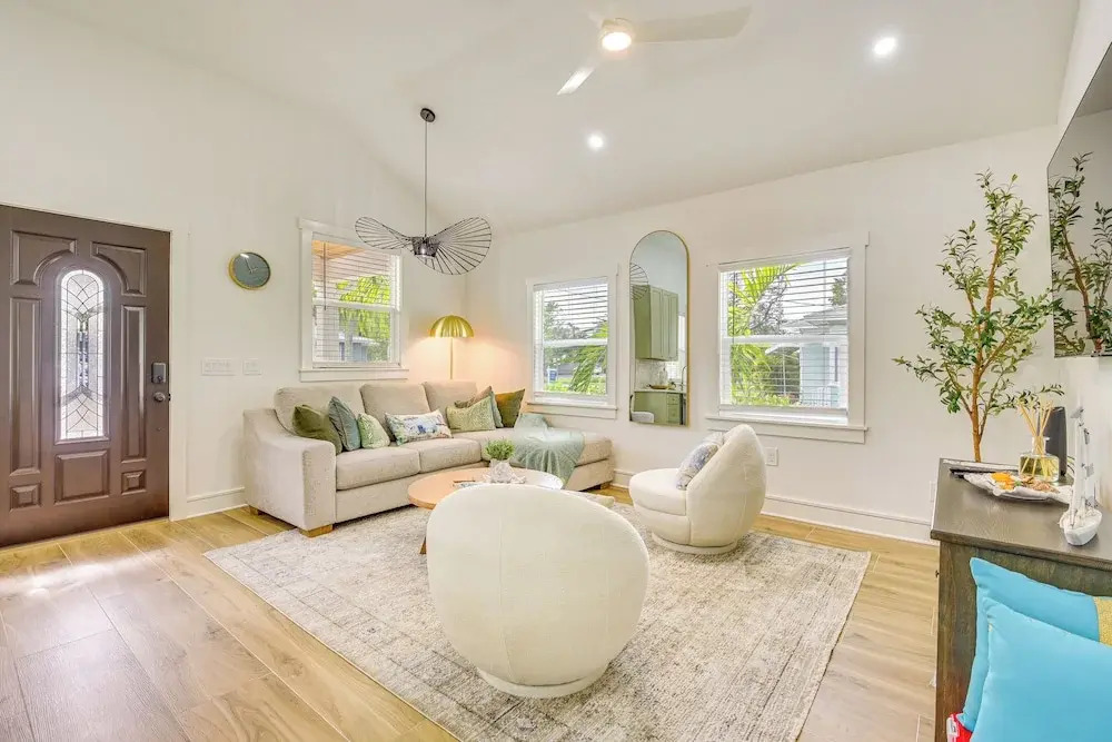 Heated Pool, Mini Golf & Cabana: Bradenton Retreat
