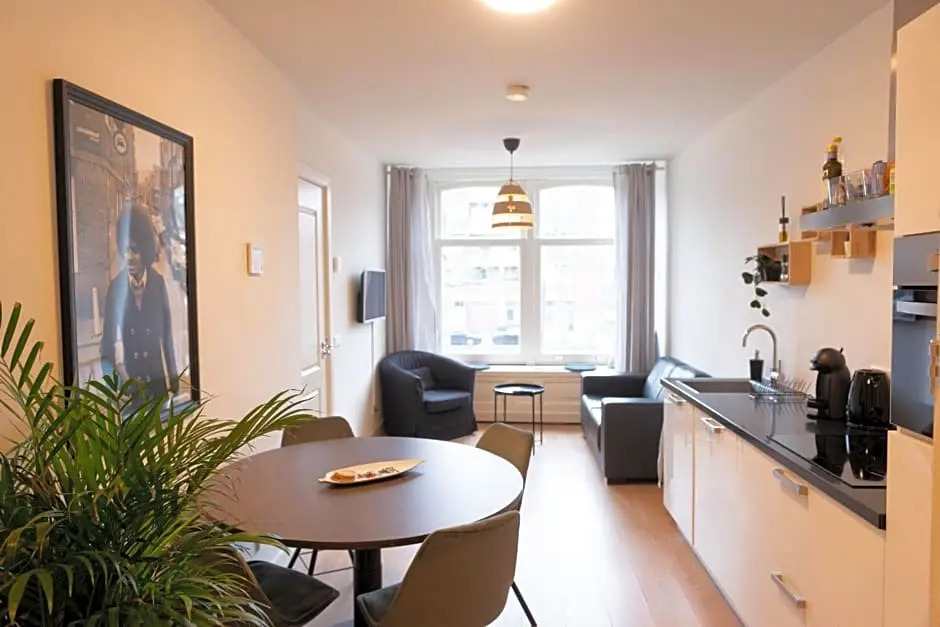Canal View Apartment