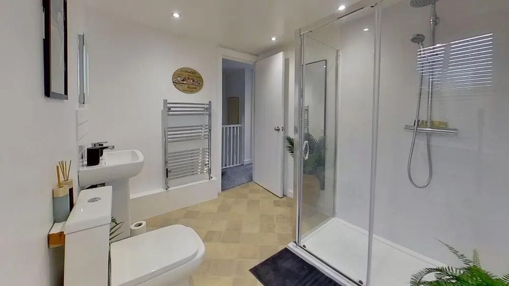 Chic 2 Bedroom Aparment with Netflix