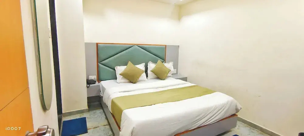 Hotel Krishna Park