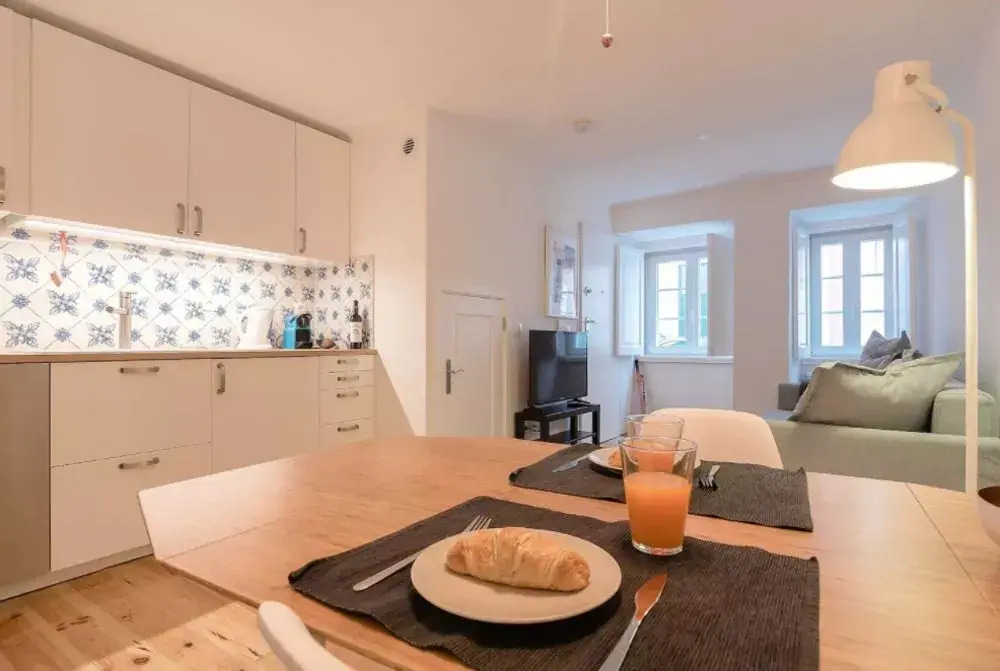 New Apt Historic Center Bairro Alto by LCH