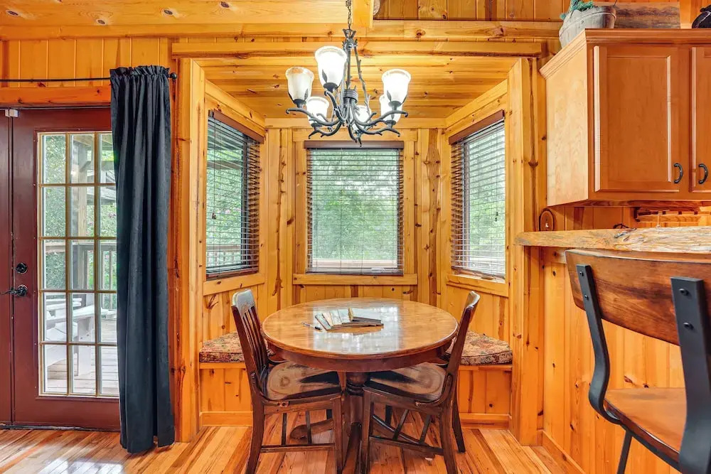Relax Fireside! Hot Tub Haven on Table Rock Lake