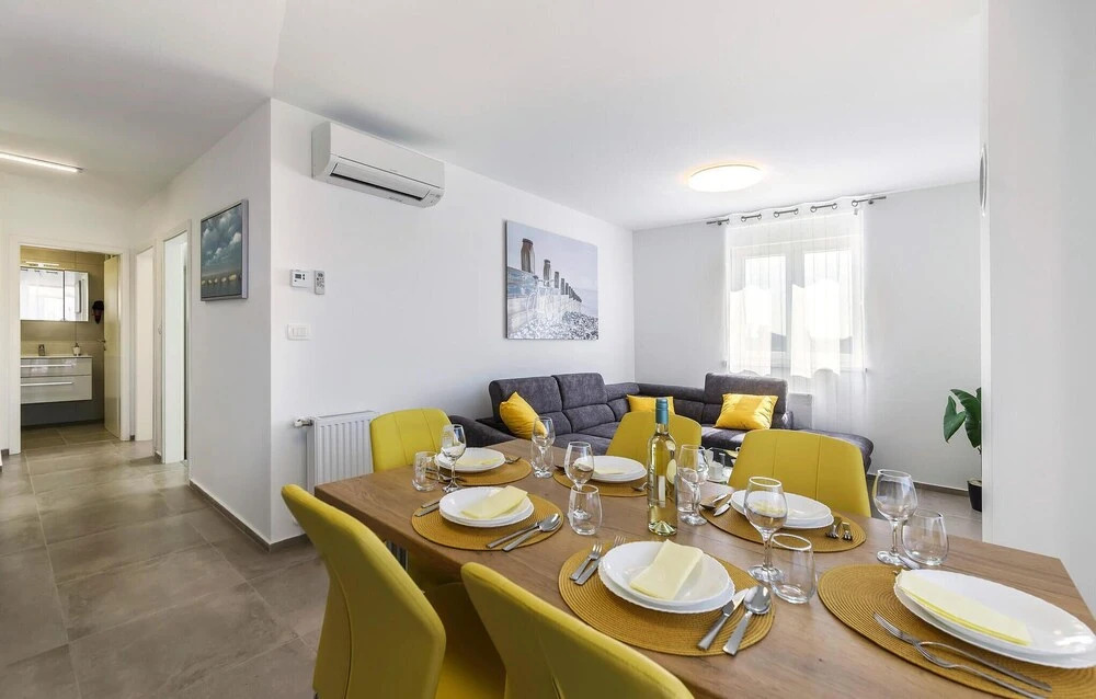 Awesome Apartment in Pula With Wifi and 2 Bedrooms