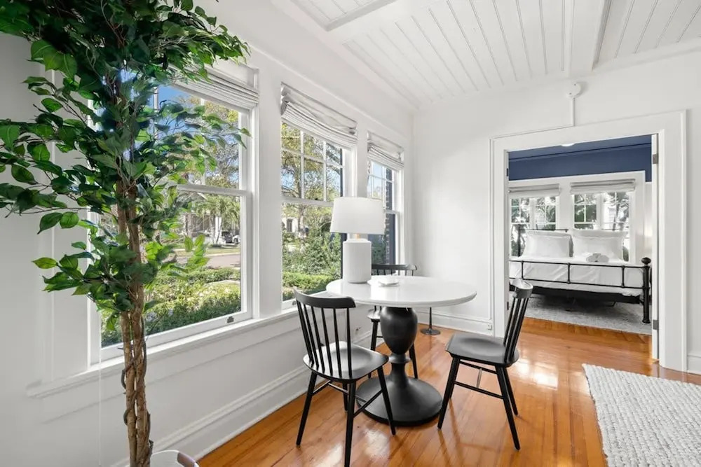The Adaline 1 Luxury Hyde Park Apt Near Bayshore